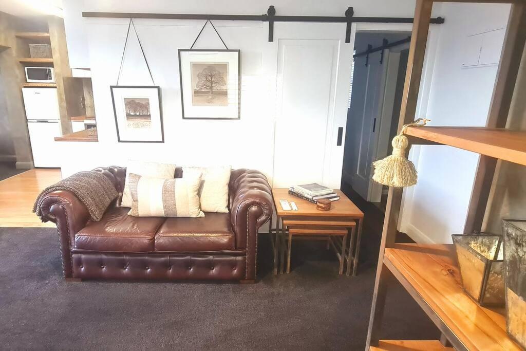 Apartment 5 - Haddin Court - Modern Loft Style ブレナム エクステリア 写真
