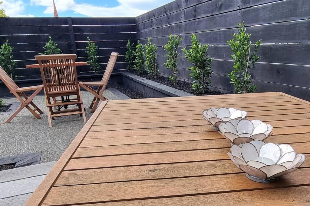 Apartment 5 - Haddin Court - Modern Loft Style ブレナム エクステリア 写真